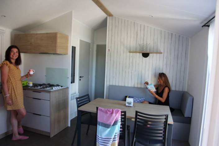 DE LA PISCINE **** : Camping Bretagne