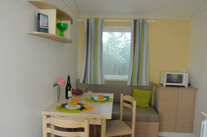 DE LA PISCINE **** : Camping Bretagne